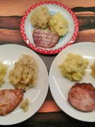 Kassler mit Kartoffelstampf und Sauerkraut